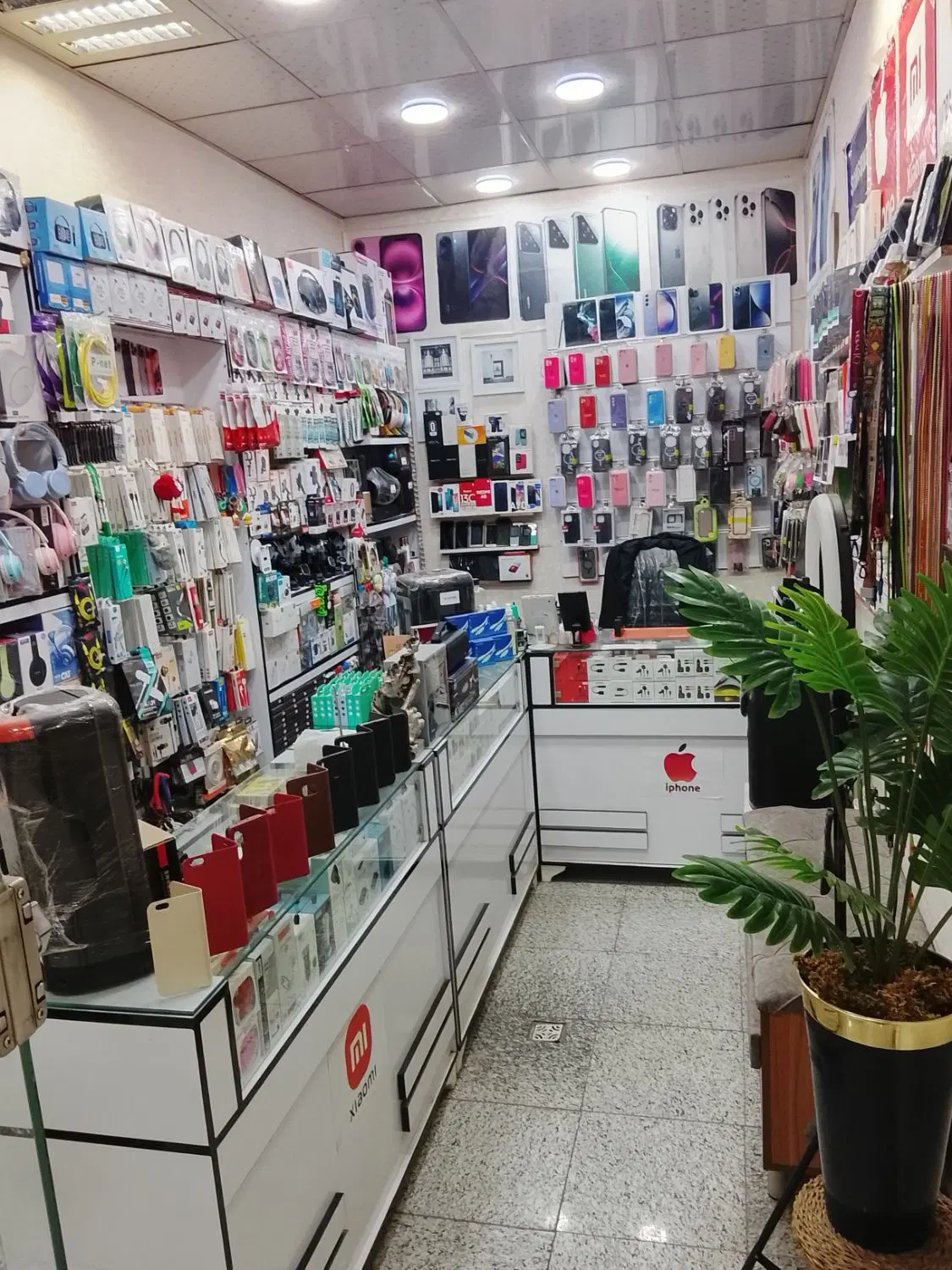 مغازه 15متری