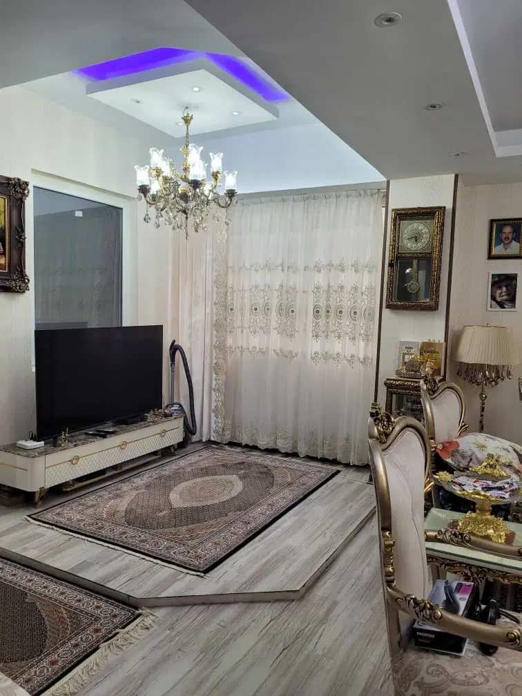 اجاره ۱۰۰متر آپارتمان در گلستان یکم