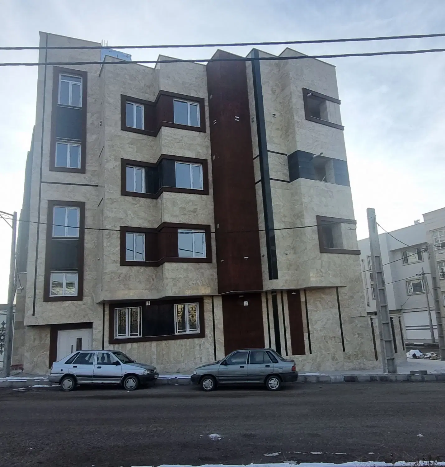گلشهر فاز ۶ ،شخصی ساز و دونبش