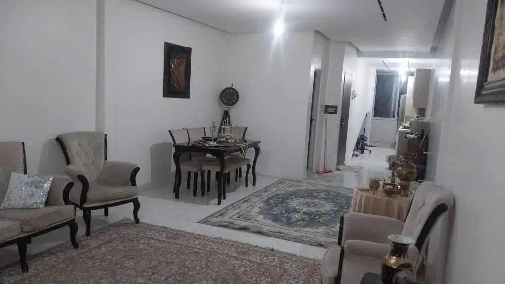 82 متر نوساز