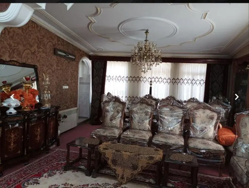 خانه ویلایی در قلعه
