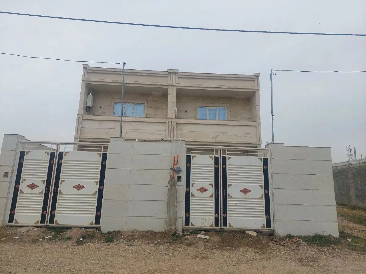 فروش ساختمان نوساز معاوضعه با مغازه