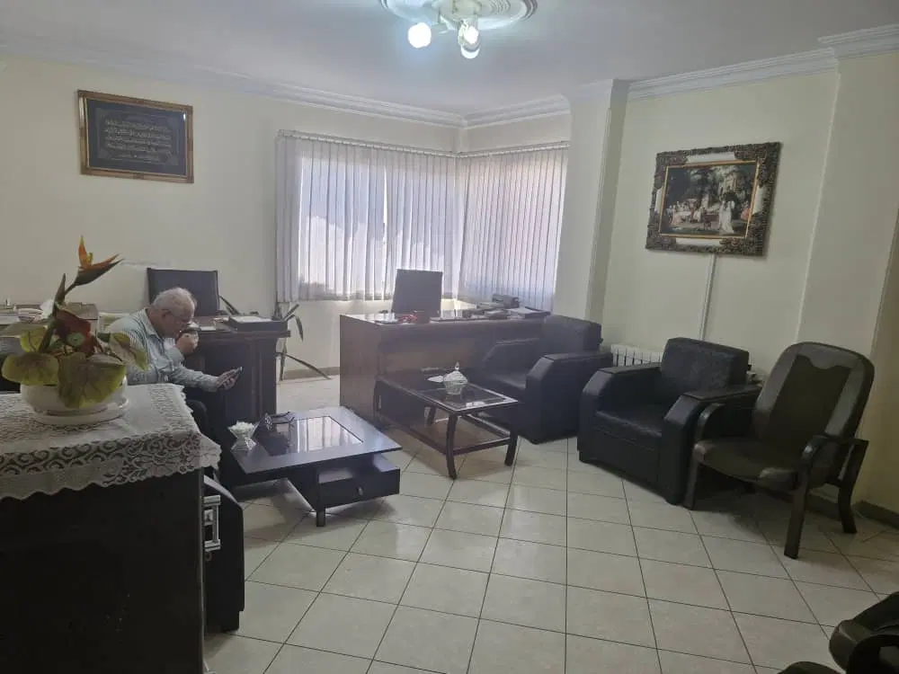 محلی برای کار وزندگی