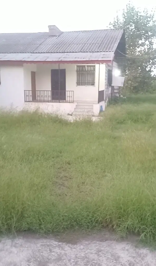 ۱۶۰۰متر خانه و محوطه با امتیازات و قابل سکونت
