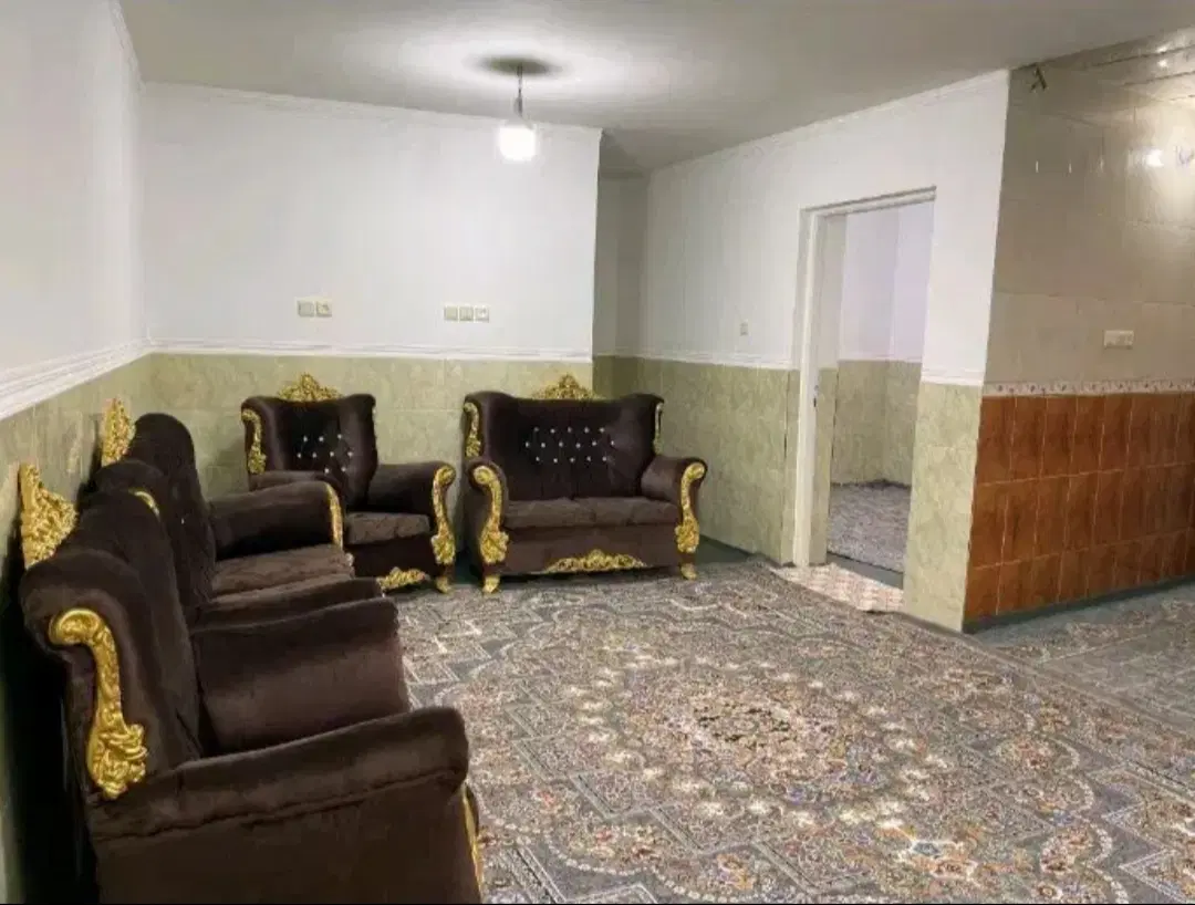 ۲ واحد مجزا تمیز،بازار قدیم سمت داروخانه مادر