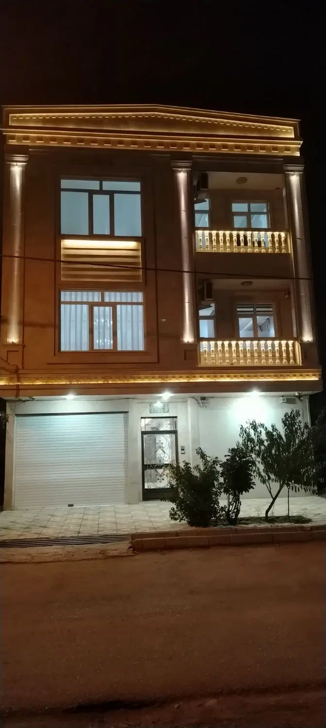خانه دو طبقه نوساز
