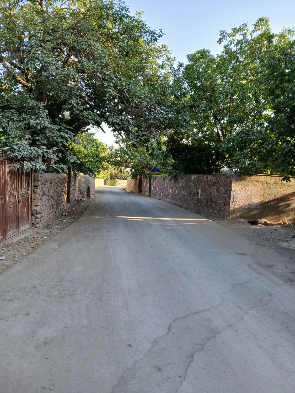 زمین ۲۳۰ متر با تمام امکانت
