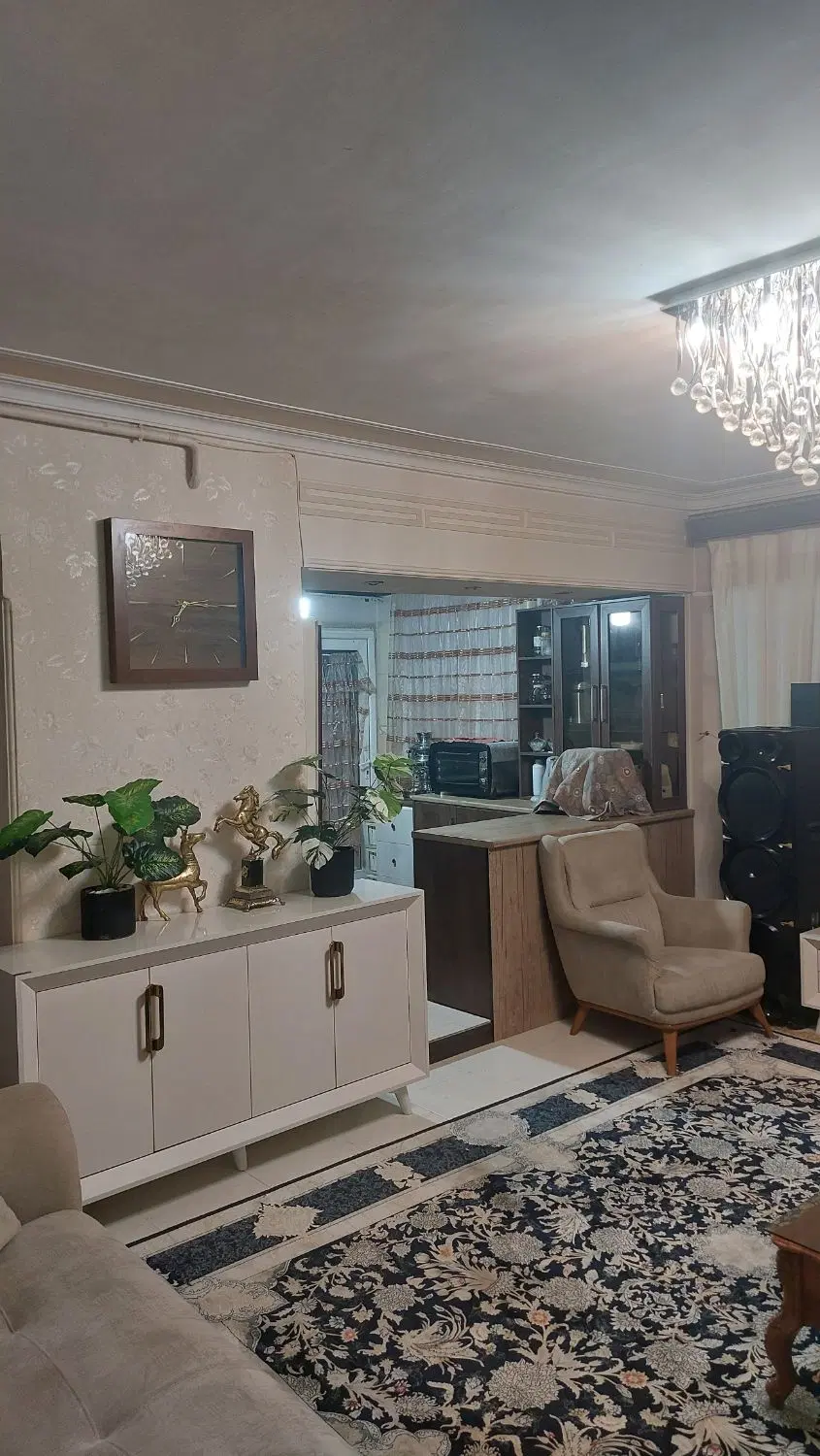 واحد ۷۴ متری مجتمع غدیر فول امکانات