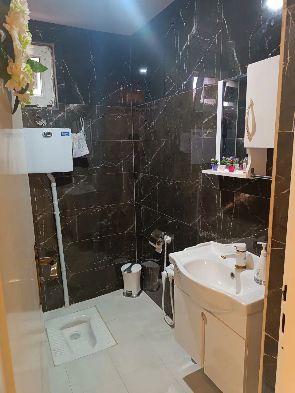 فروش آپارتمان ۹۷ متری در گردو  خیابان اصلی