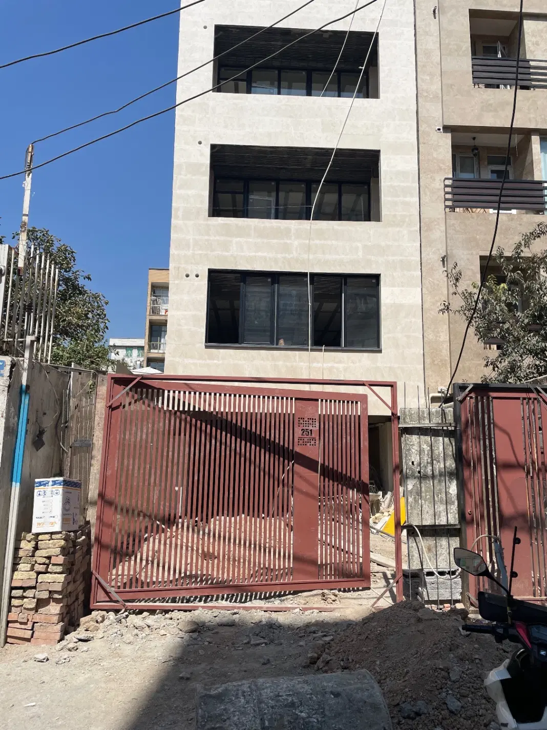 اپارتمان ۱۱۰ متری