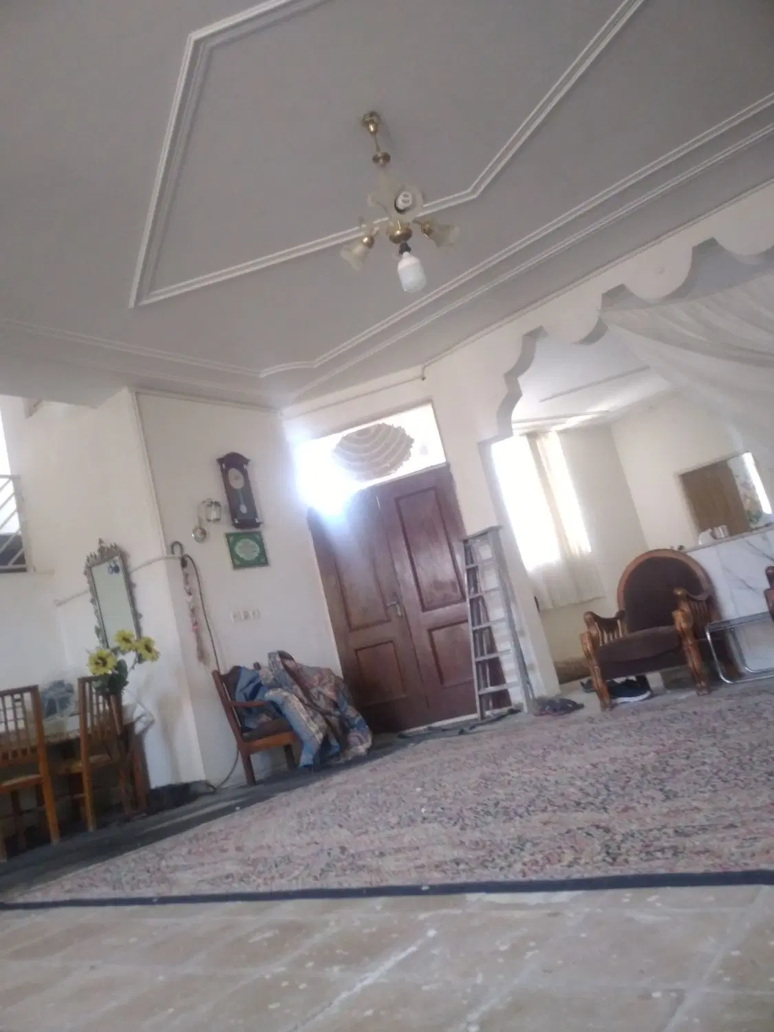 فروش خانه دو نبش تجاری مسکونی در زرند