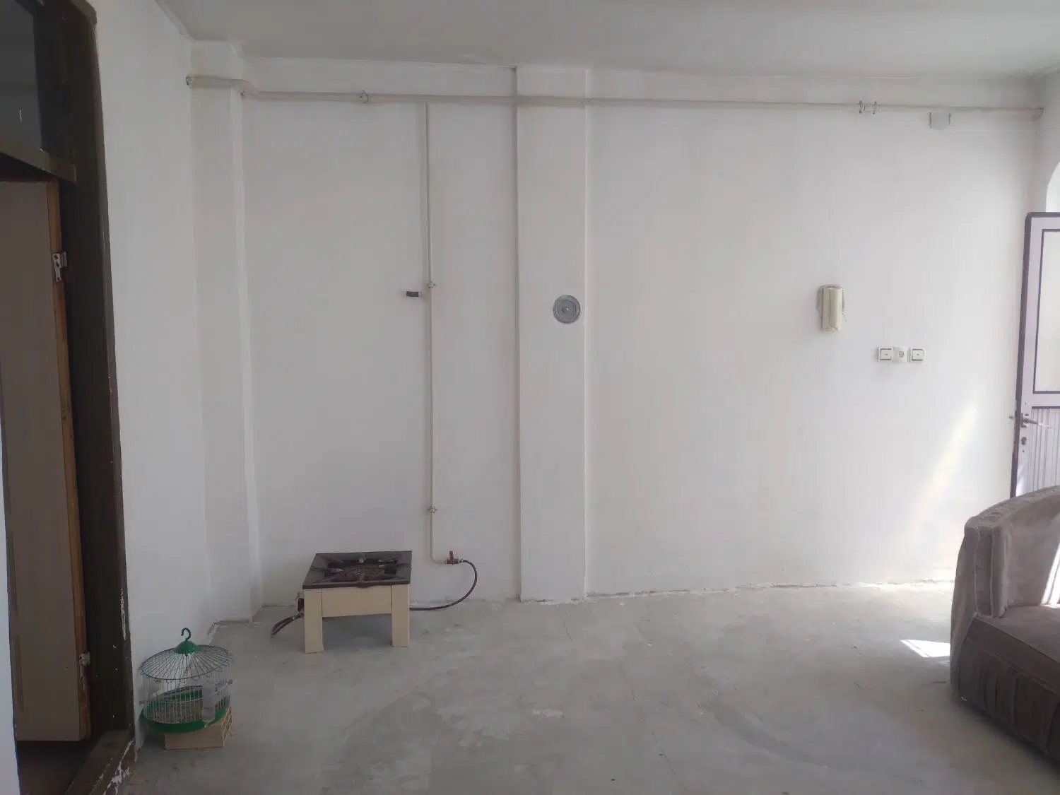 حیاط ۷۰ متری حجتی ایپکچیلر