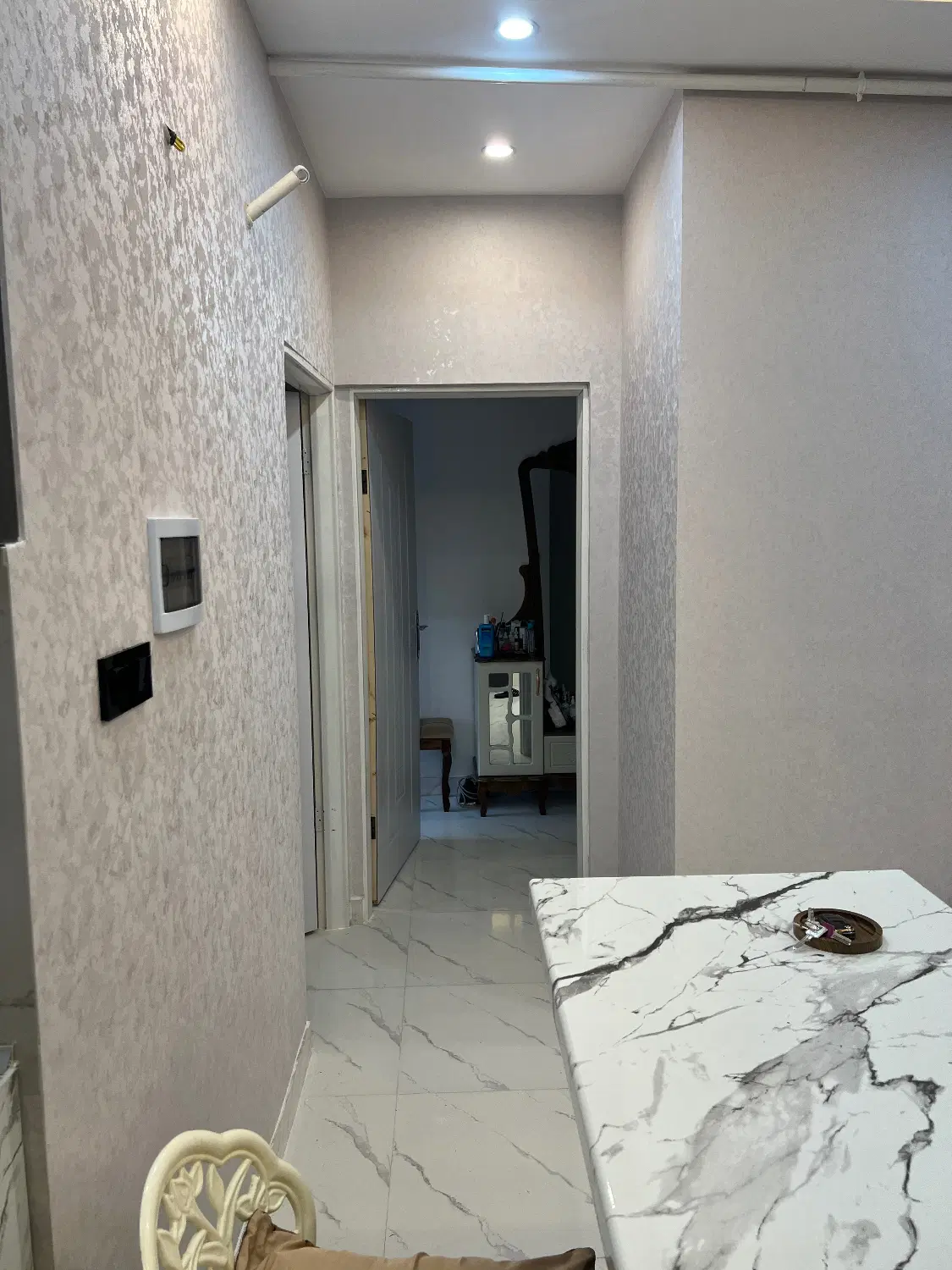 واحد نوساز در استان معین گلسار، نبش ک ۱۹