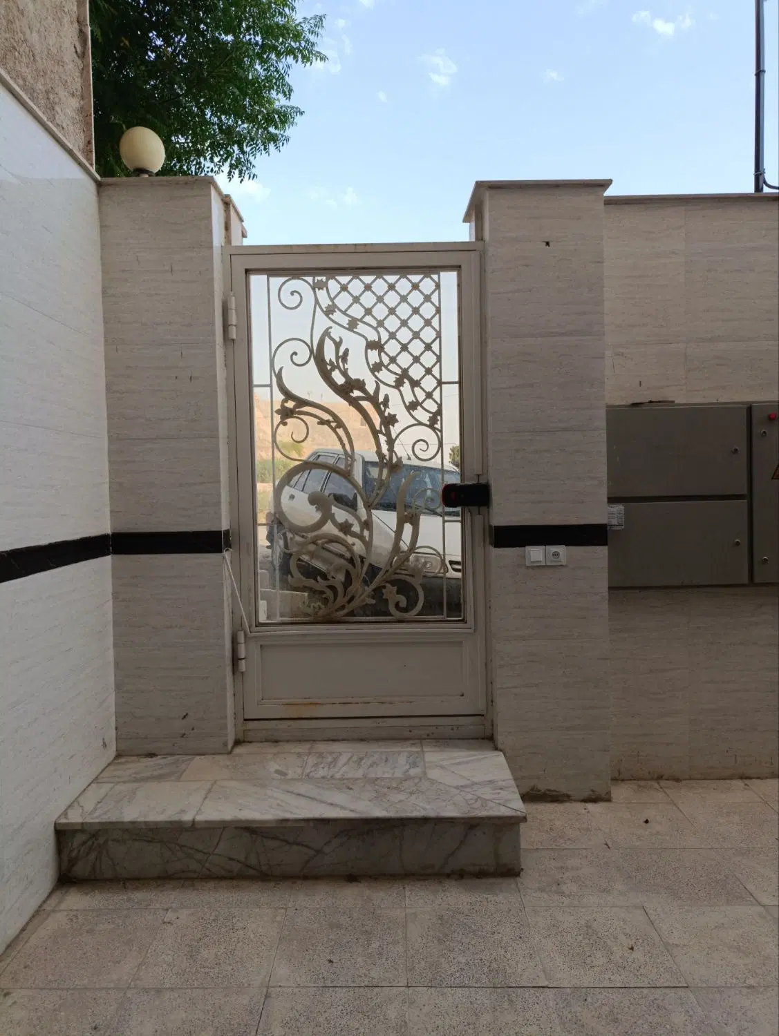 واحد ۱۱۵متری تک واحدی فول امکانات غرق نور