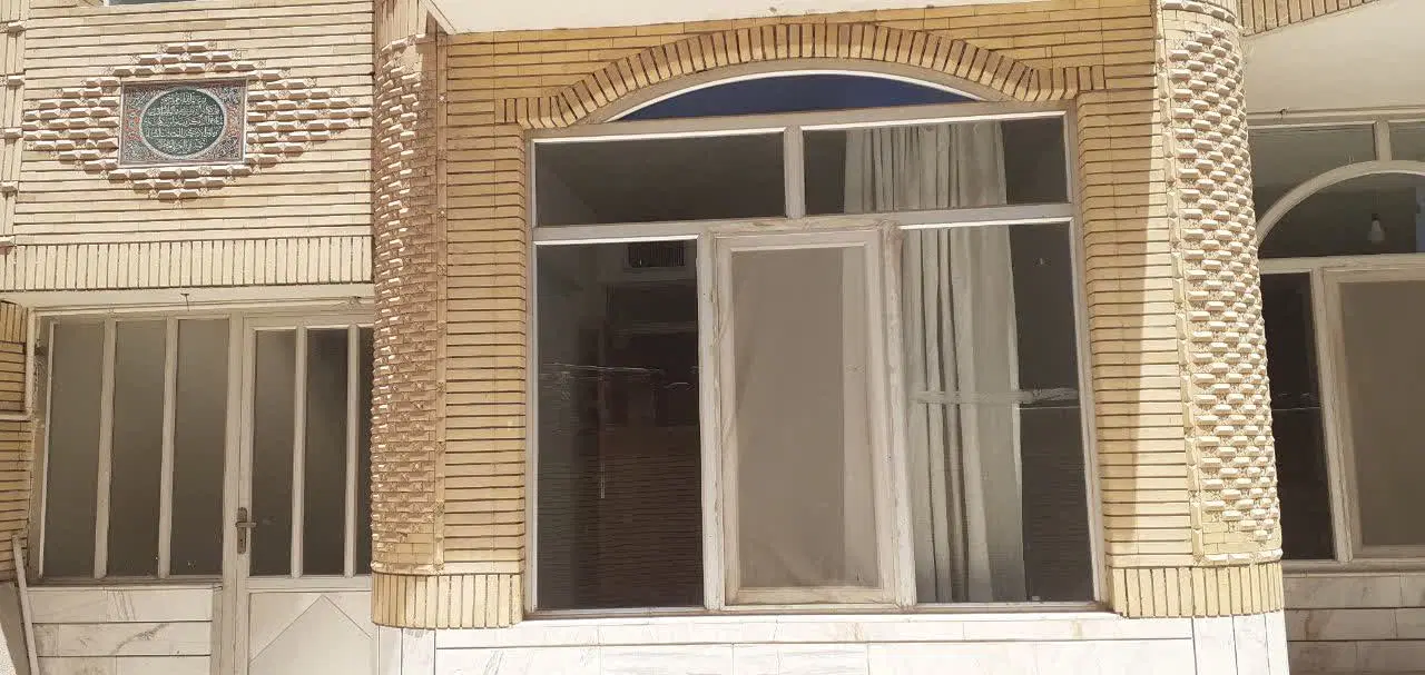خانه ۱۶۵ متر دوخواب درب به حیاط