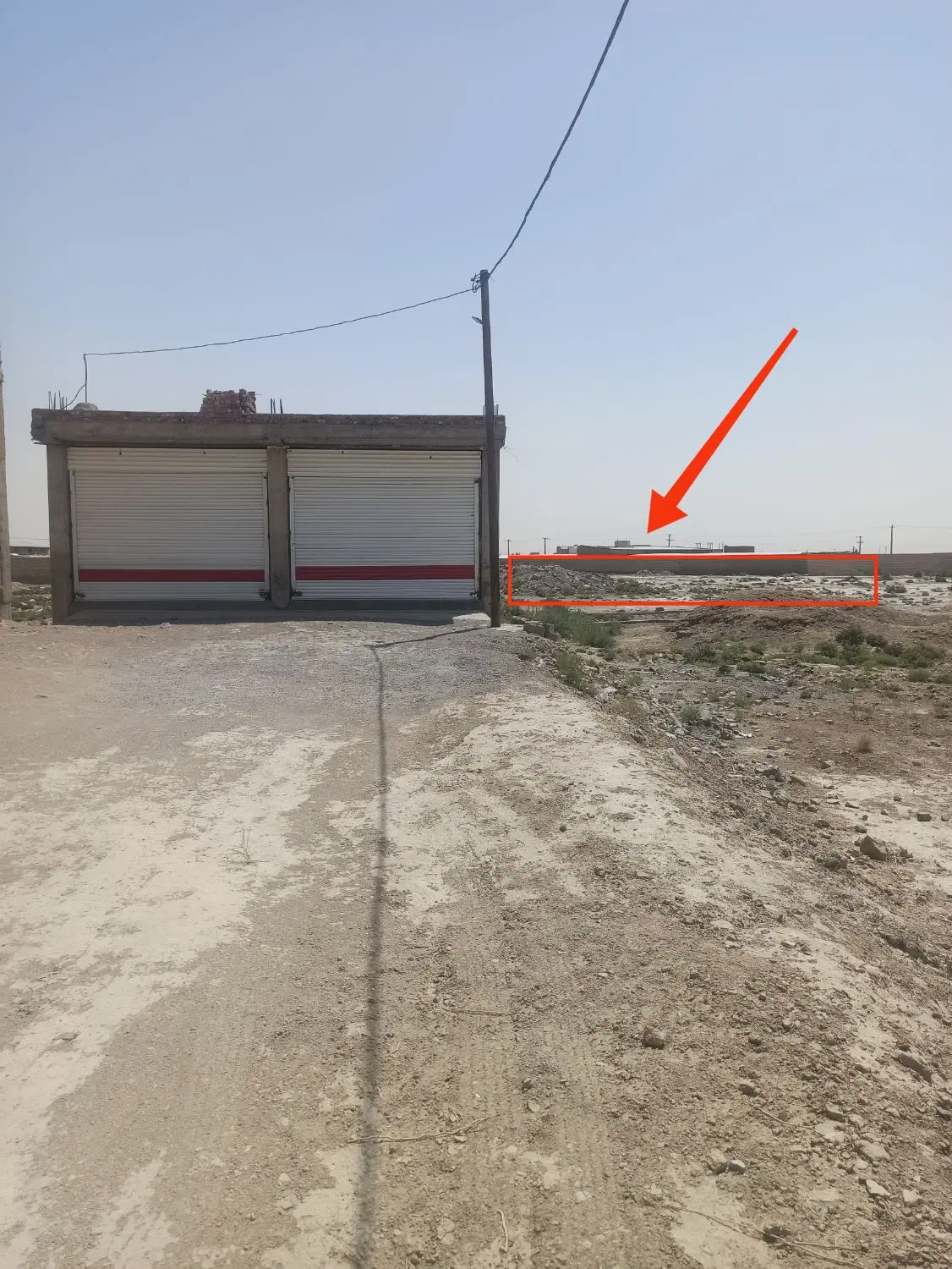 زمین فروشی