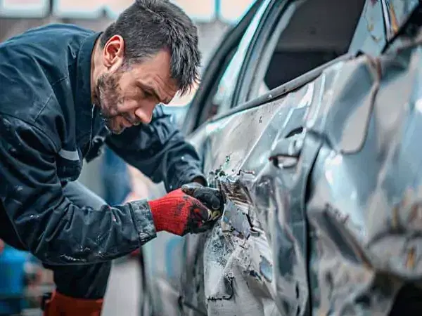 نیازمند مغازه برای صافکاری خودرو