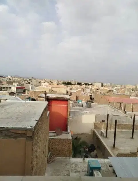 دوتا خانه ویلایی و یه مغازه