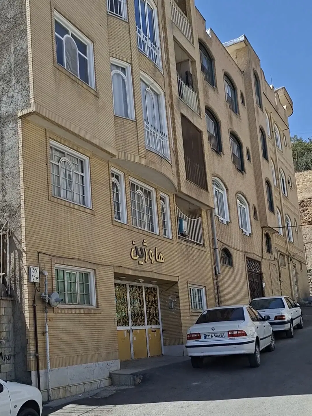 آپارتمان تکیه‌وچمن دوخوابه