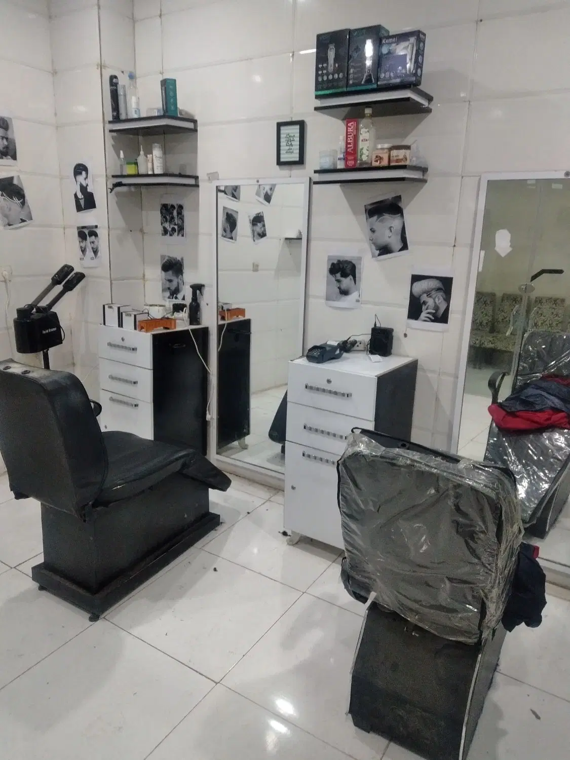 یک باب مغازه با قیمت بسیار مناسب