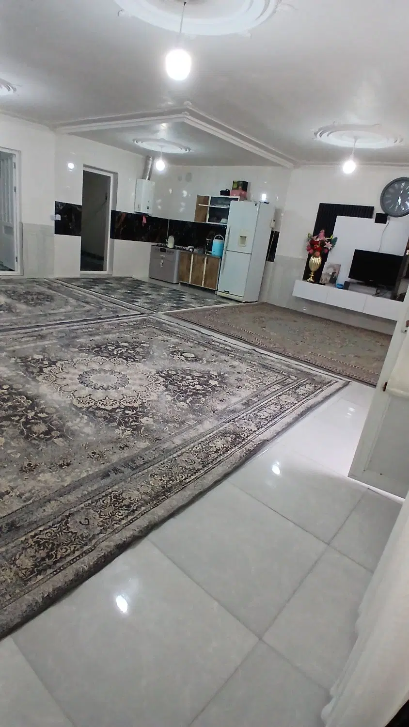 خانه ویلایی شیک با پذیرای بزرگ ۶۰ متری و منطقه دنج