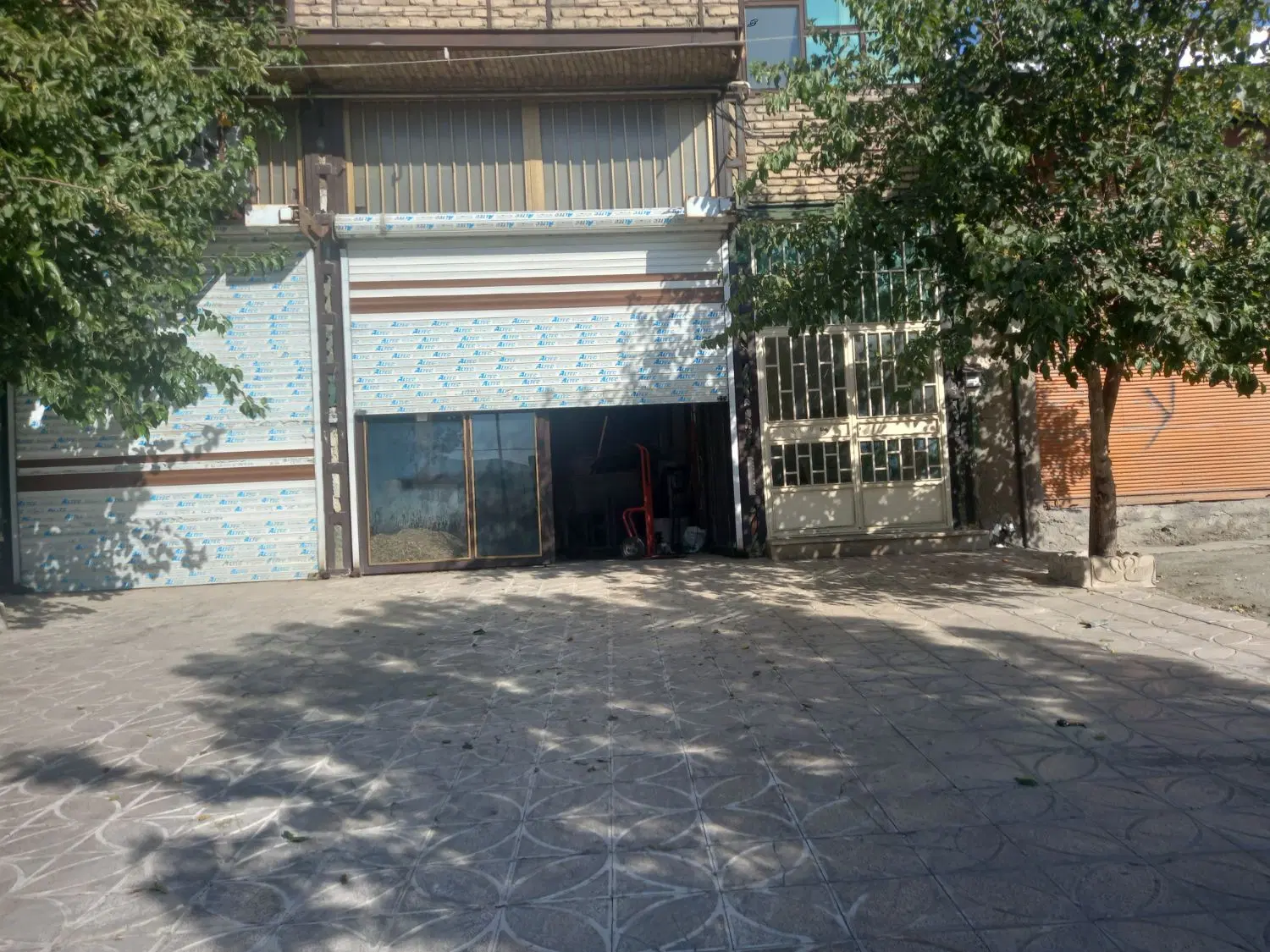 فروش ملک مسکونی تجاری