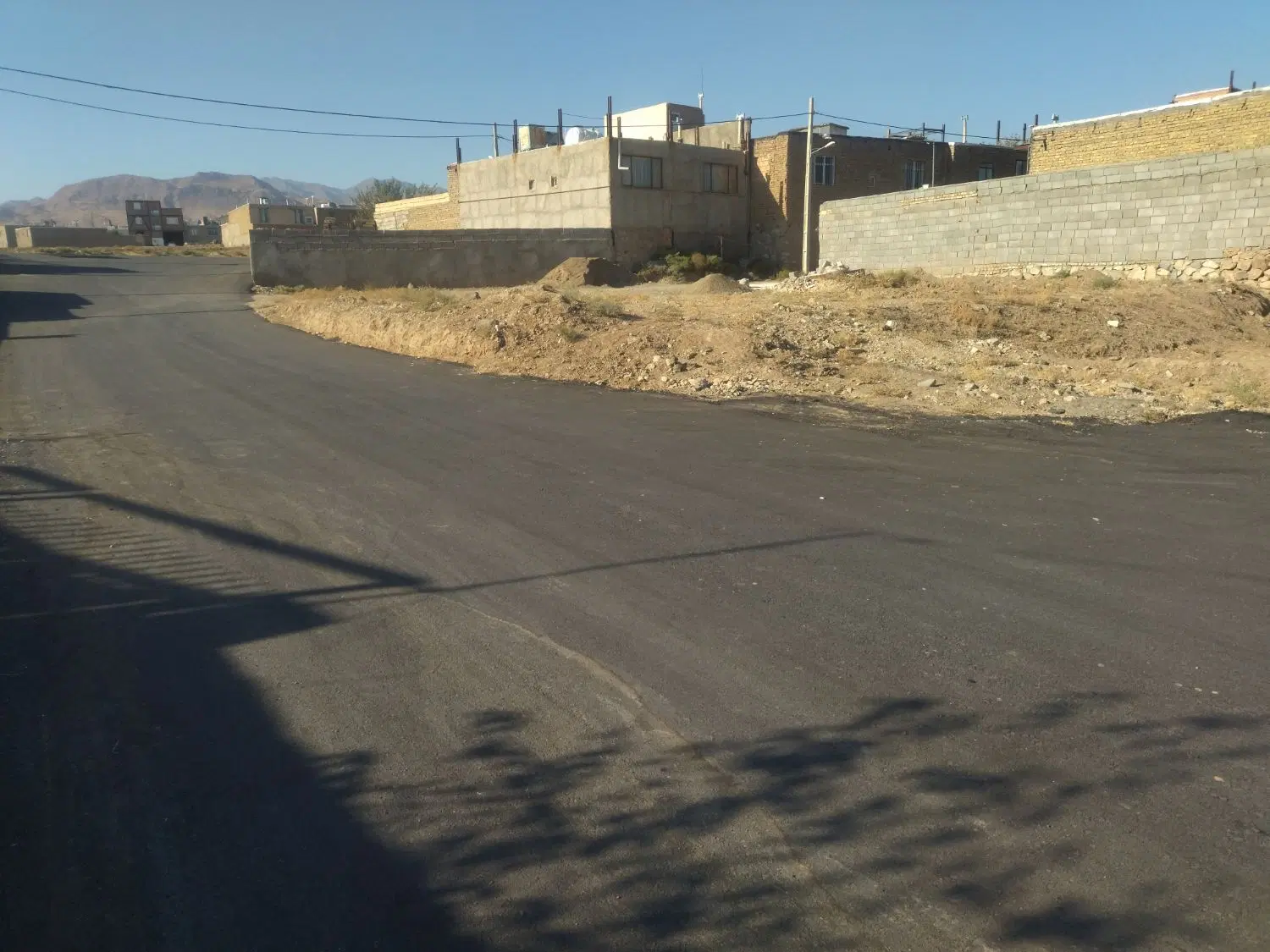 زمین دو نبش مسکونی ششتمد