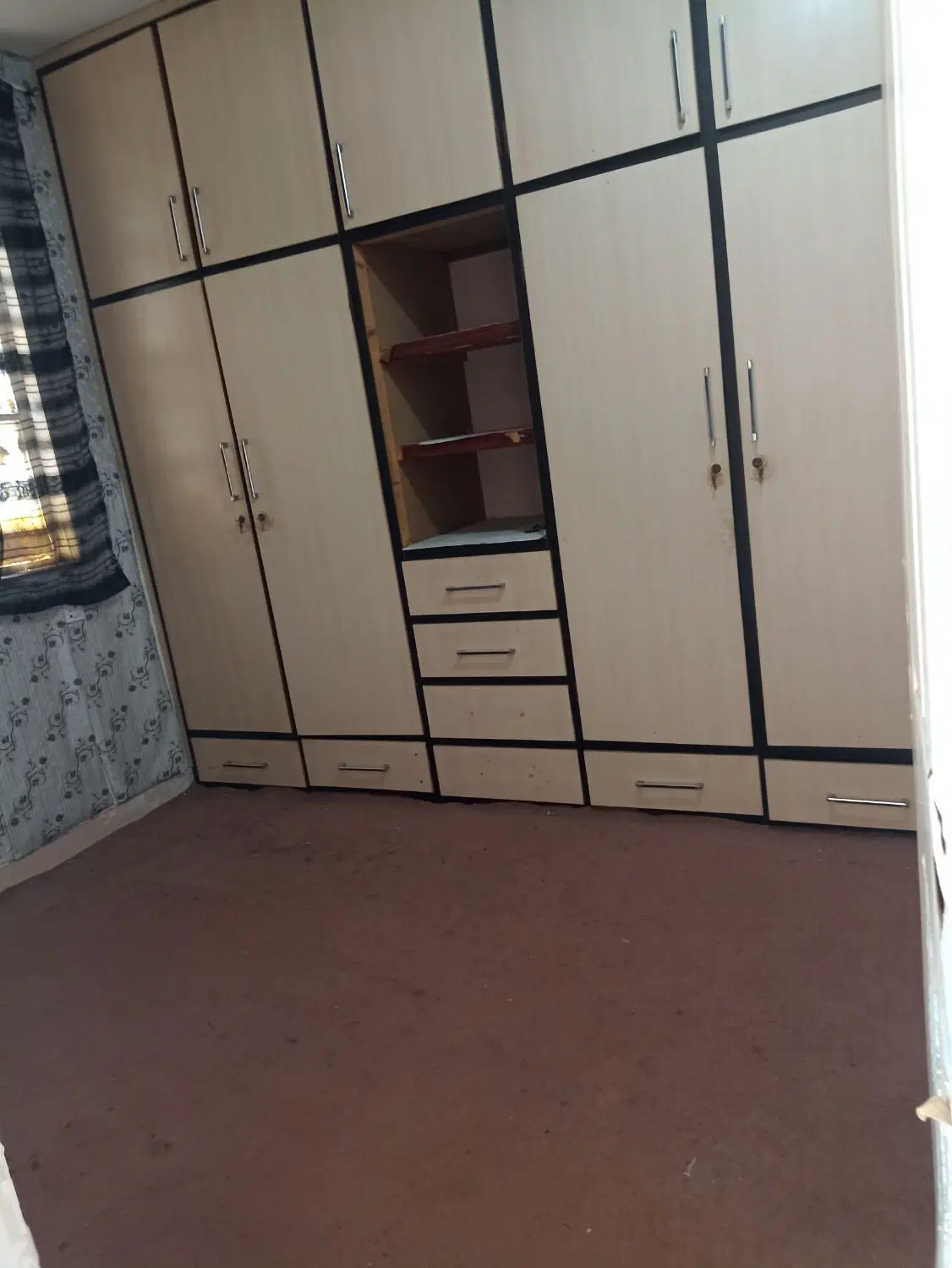 چهارواحده چهار درب دارای فرگاز توکار