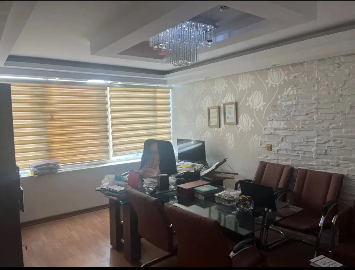 اجاره ۱۰۰ متری سند اداری روبرو مترو شریعتی