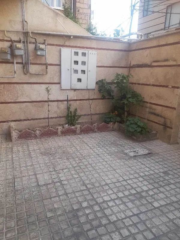 ۵۶متری باانشعاب مستقل