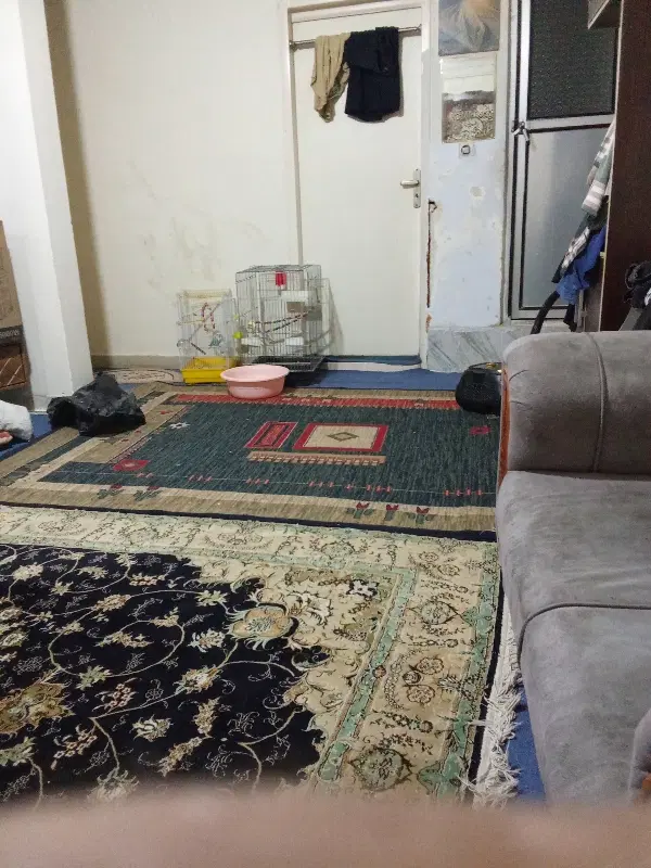 منزل کلنگی میدان شهر پشت مدرسه