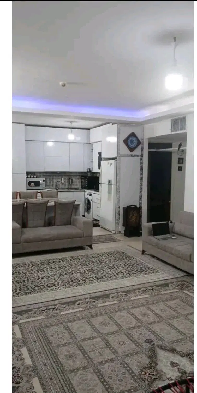 آپارتمان ۹۰ متری شیک