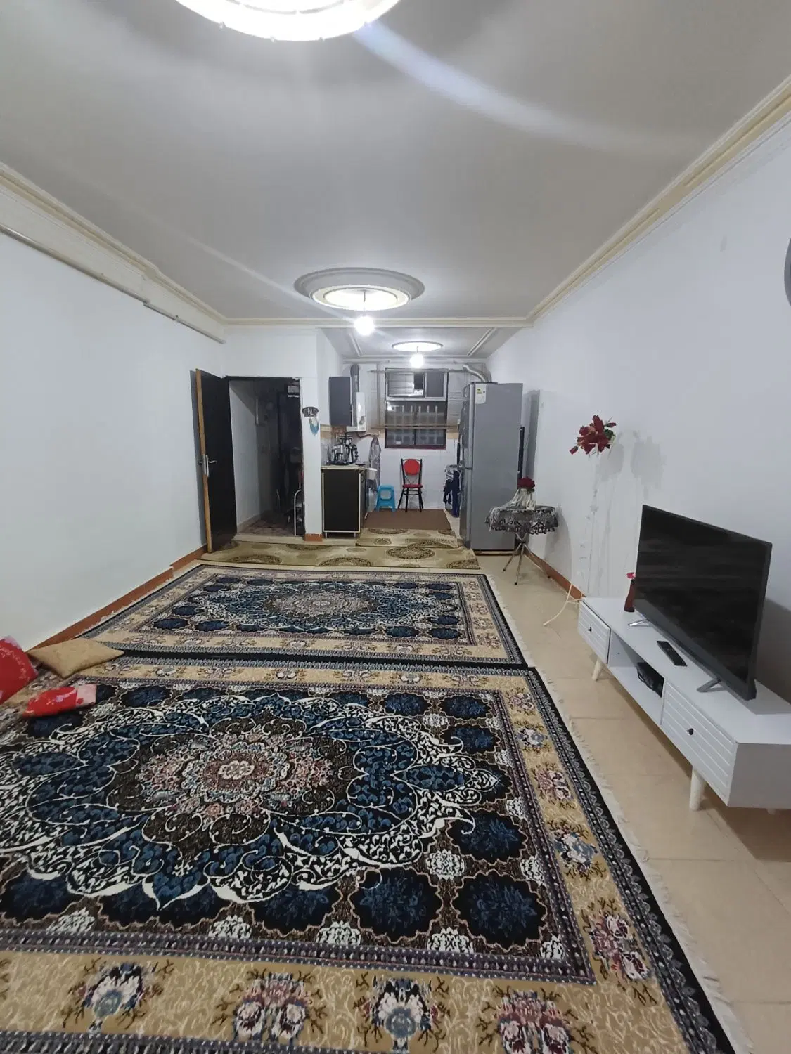 فروش واحد طبقه پایین ۷۰متری در حمیدیان