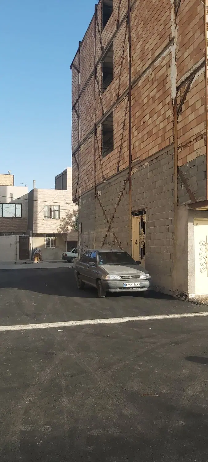 فروش یک باب ساختمان ۵طبقه در رباط‌کریم