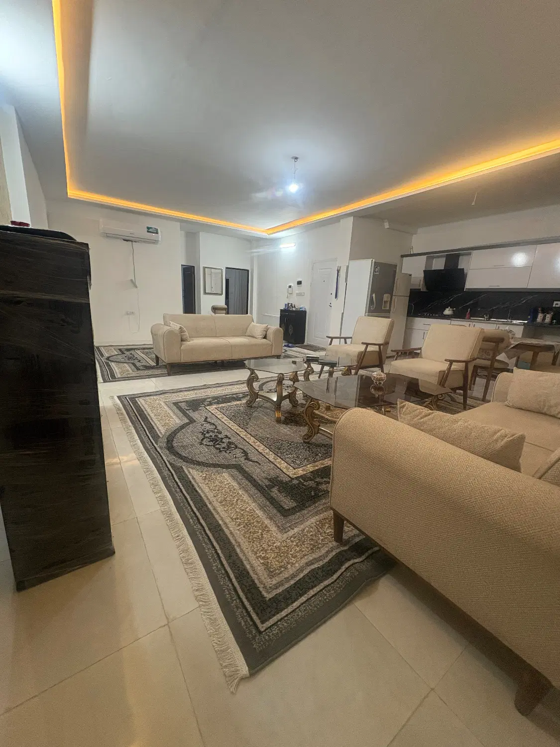 فروش آپارتمان در کشاورز توافقی