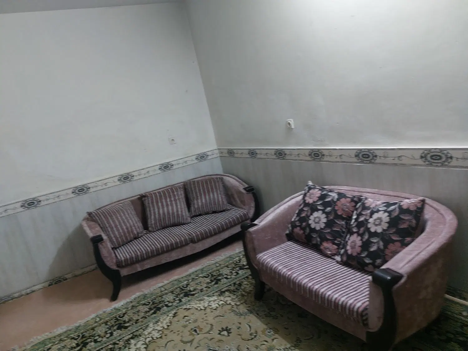 اجاره  خانه و مغازه  دربستی  ۲۶۰متر درگلحصار