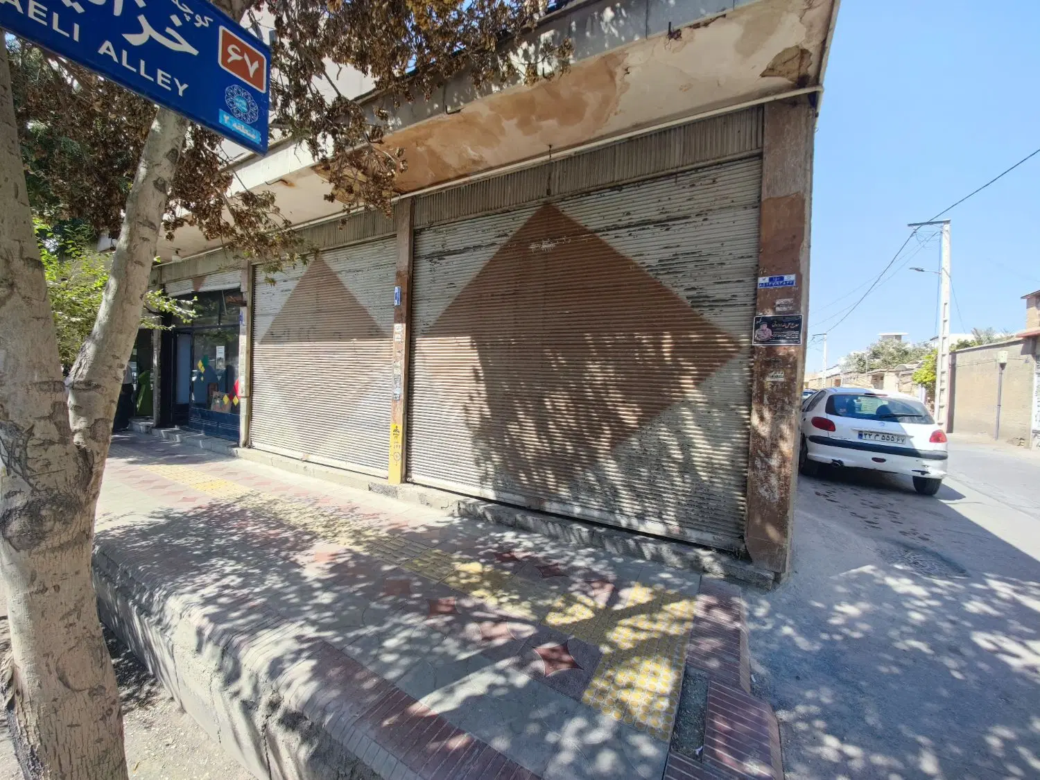 اجاره دو دهنه مغازه خیابان منتظری شمالی