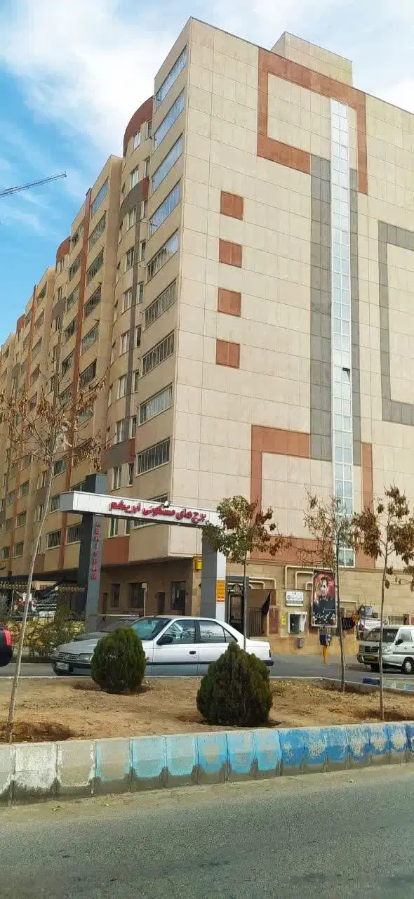 رهن و اجاره واحد در برج ابریشم کوی نصر