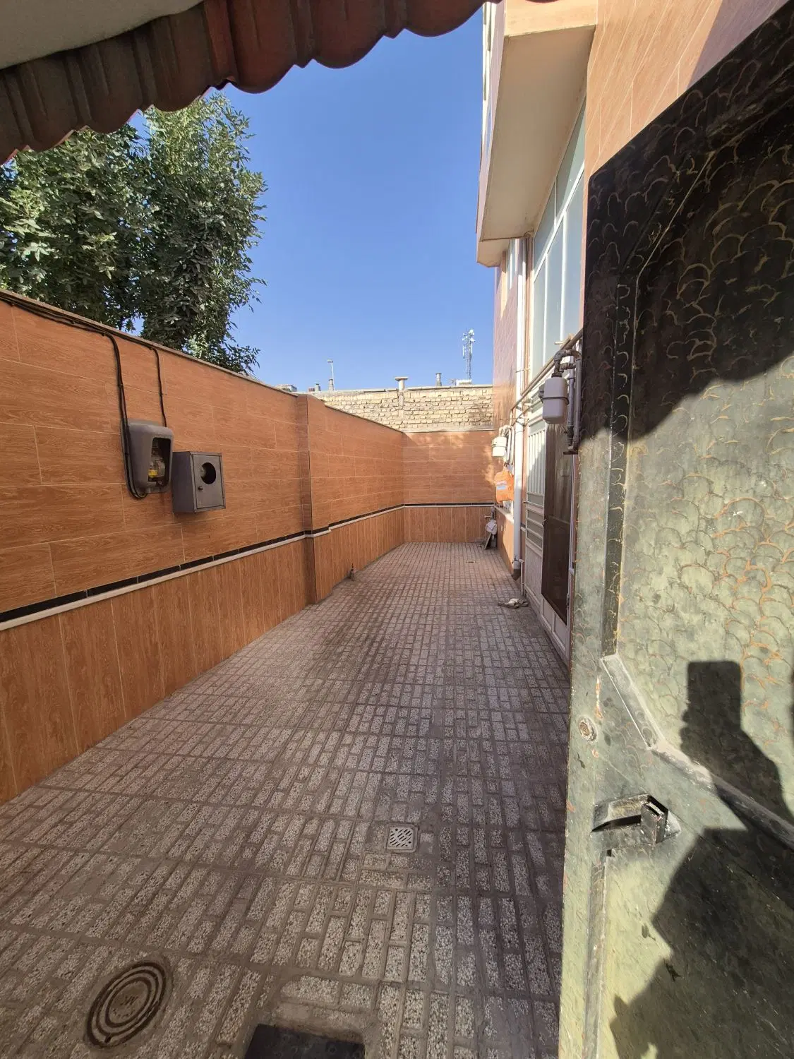 خانه ۲ طبقه همکف اجاره ۱۴۰ متری