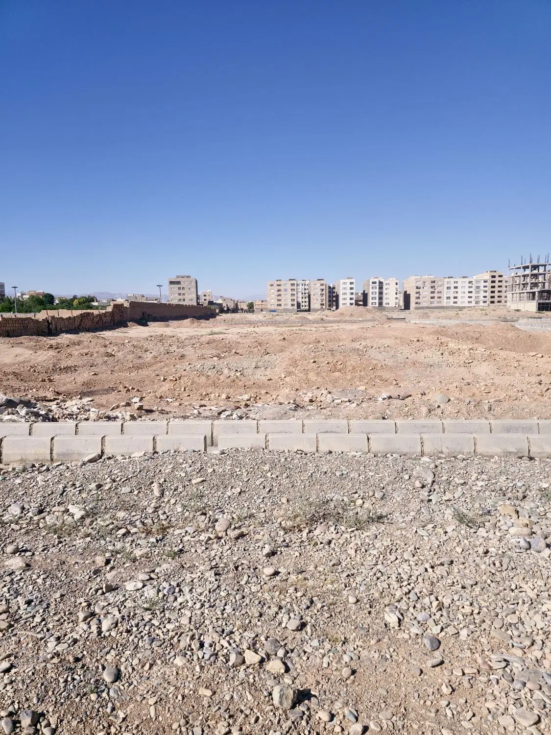 زمین  ۲۰۴ متری  خیابان بهشت ۷
