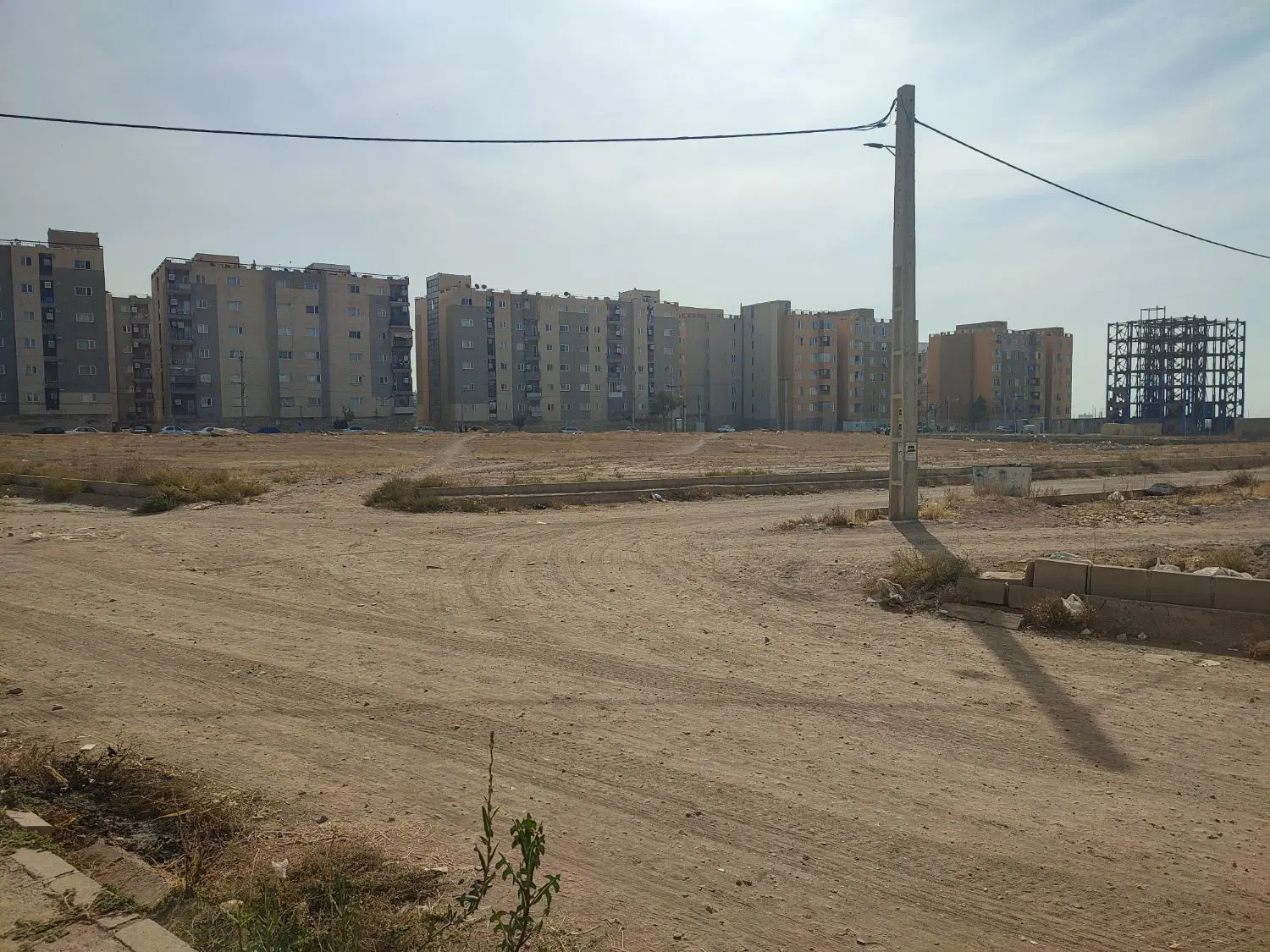 فروش زمین در مهرگان 300 متری بلوک 1 سنددار