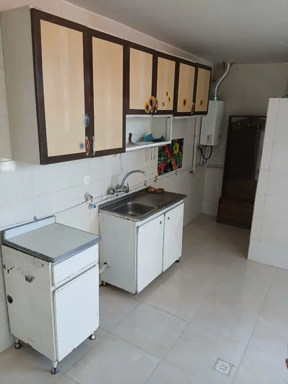 اجاره ی واحد نیمه دربستی