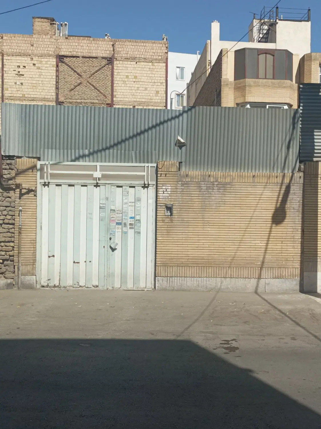 ویلایی ۱۳۰ متر _ آماده ساخت _ رضایت محضری