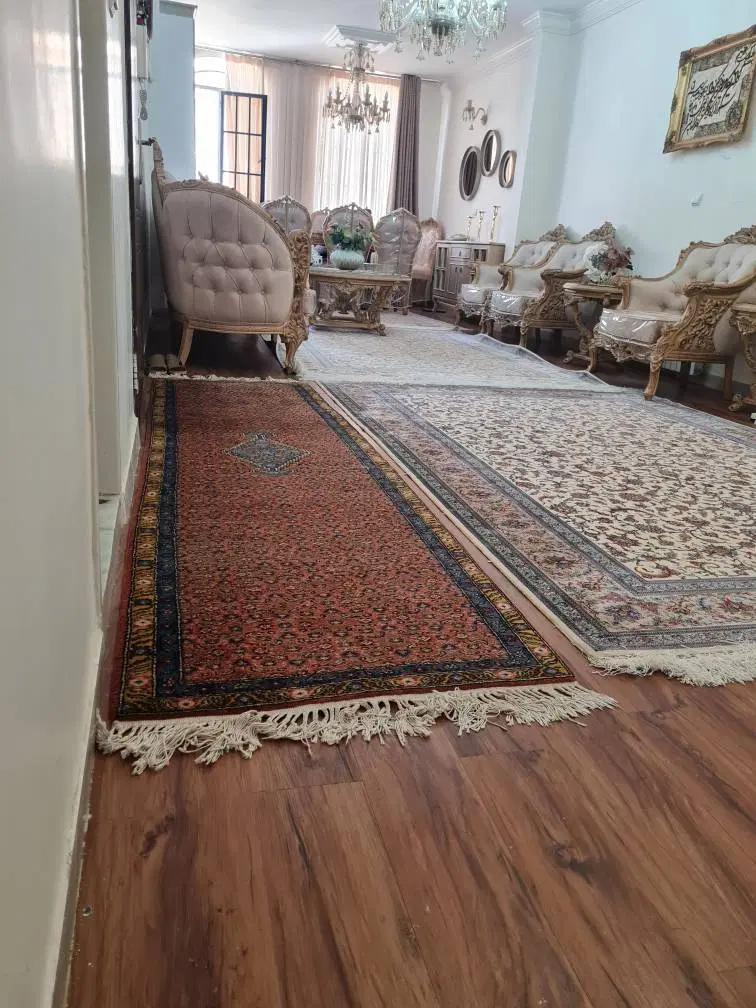 آپارتمان ۹۰ متری ، طبقه ۳ ، تک واحدی ،