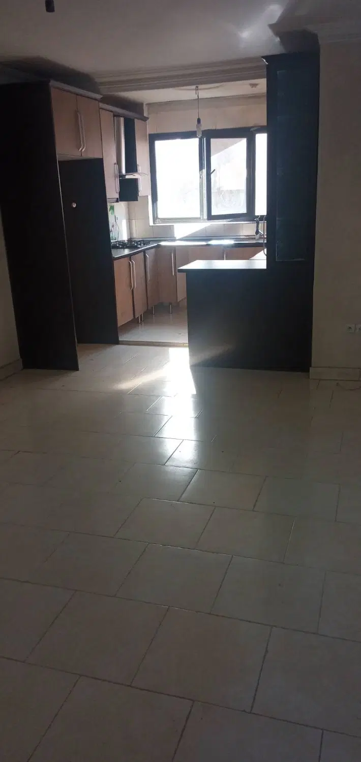 آپارتمان ۵۳ متری با آسانسور