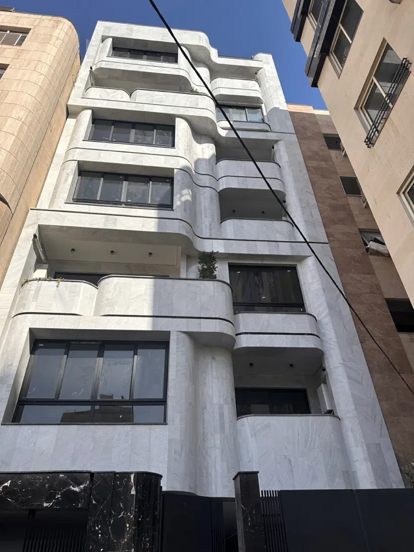 اپارتمان ۱۶۵ متری یکجا باهنر