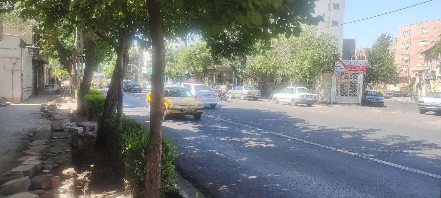 مغازه نانوایی بربری تهران یا روغنی بدون سهمیه آزاد