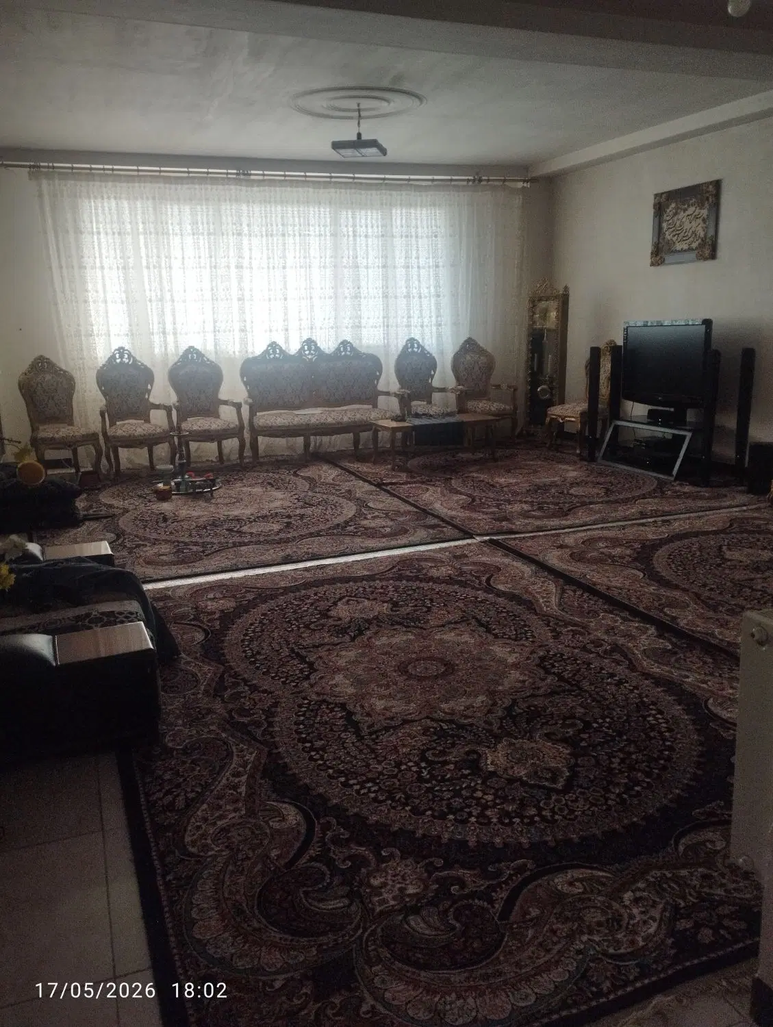 صدرا بر خیابان شکوفه