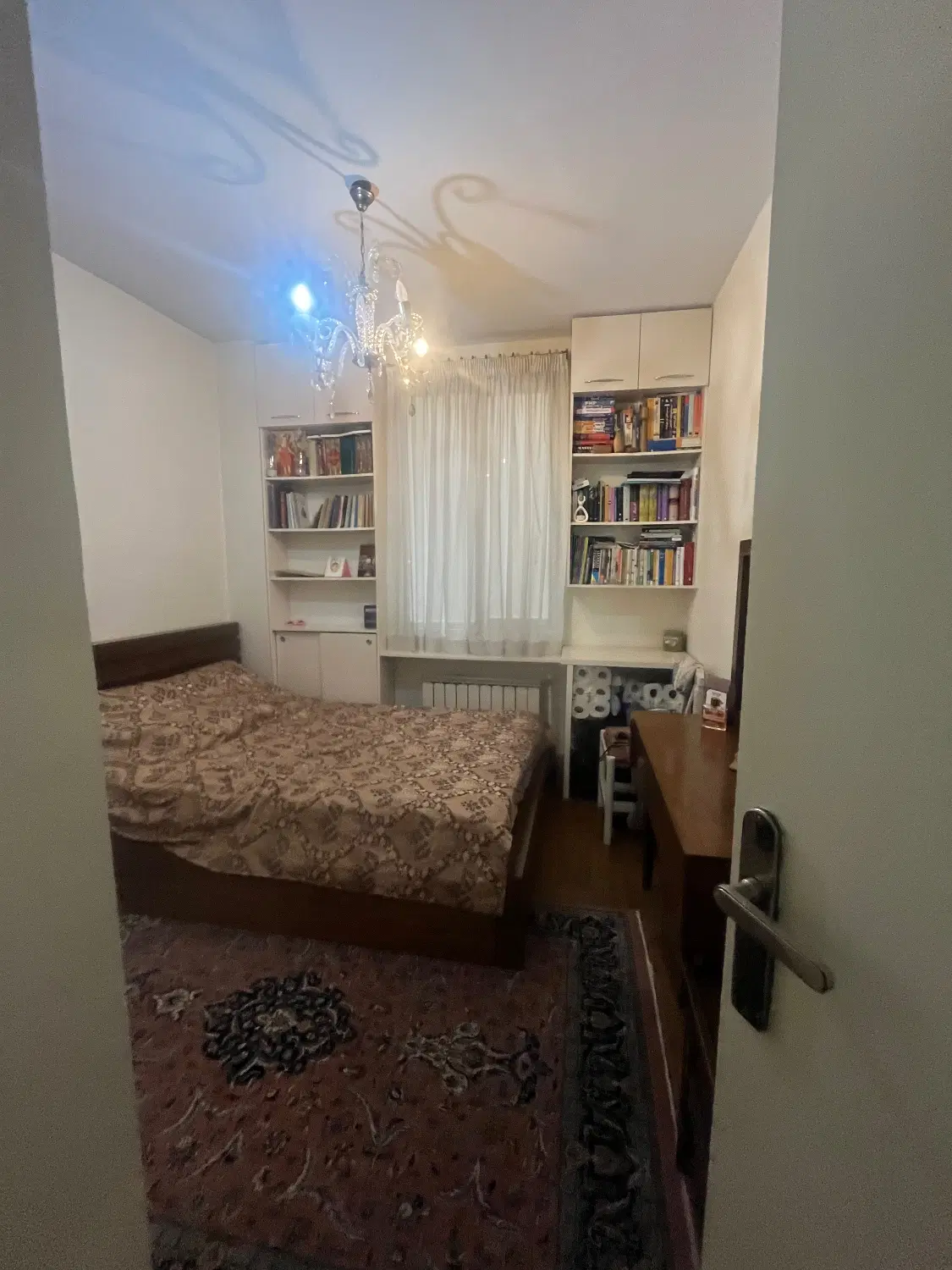 73متر۲خواب طبقه اول با پارکینگ پروانه شمالی