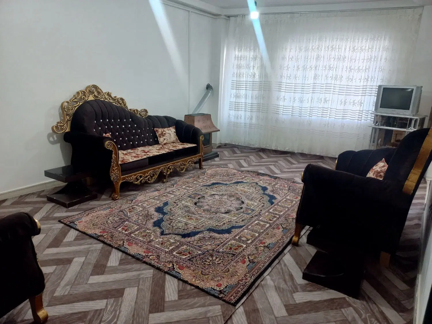 اجاره ی واحدنوسازمبله به صورت سالانه.